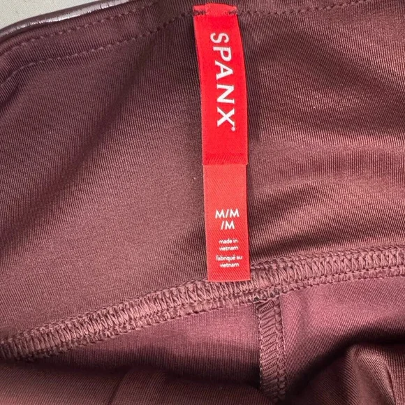 SPANX Faux Patent Leather Liquid Gloss Leggings Pants Ruby Size Medium NEW - Picture 14 of 14